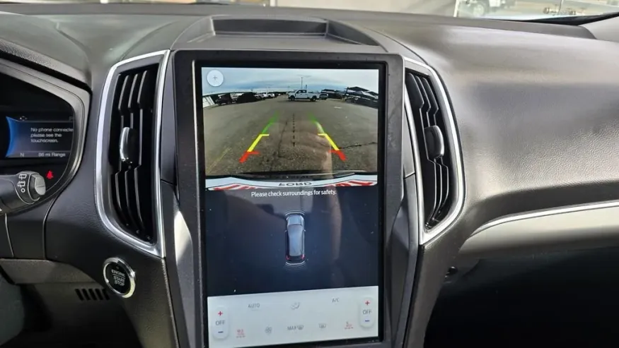 2023 Ford Edge | Photo 23 of 31