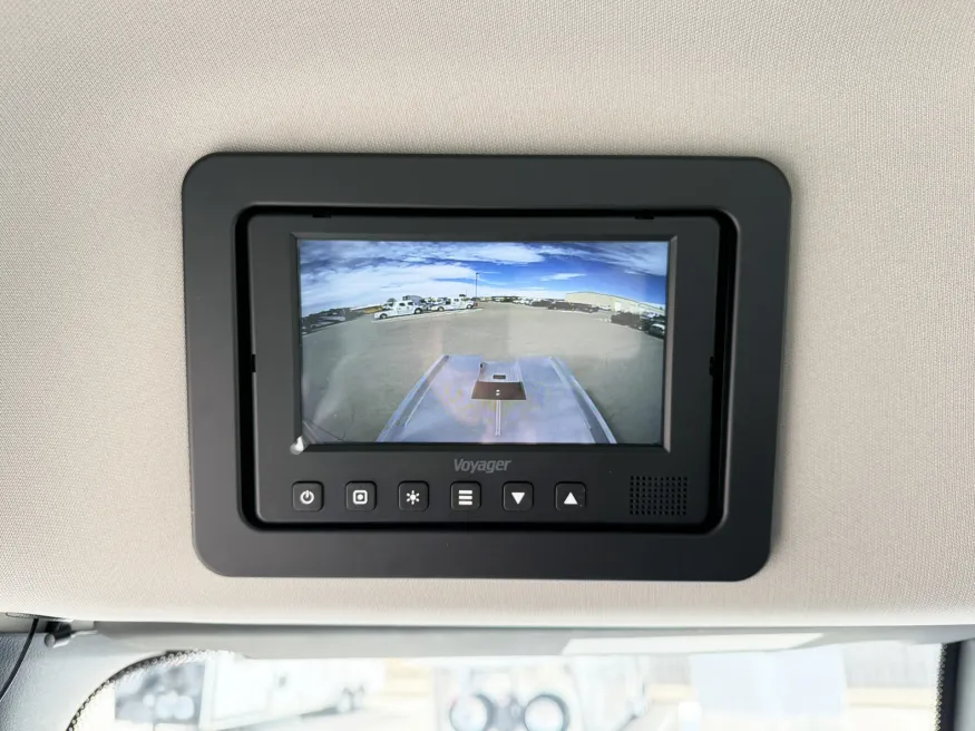 2024 Freightliner M2 106 Plus Summit Hauler | Photo 9 of 23