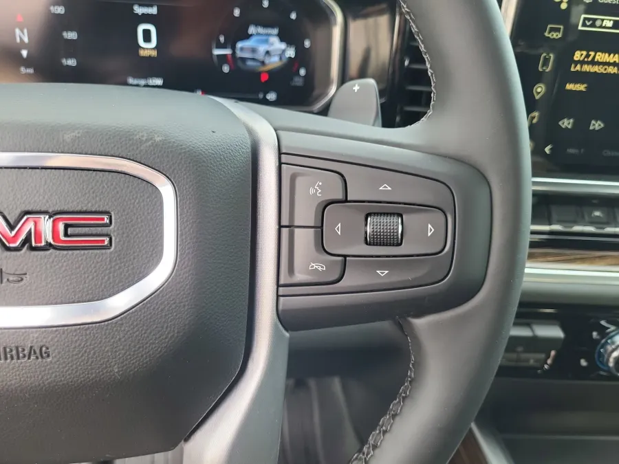 2026 GMC Sierra 1500 Elevation | Photo 12 of 23