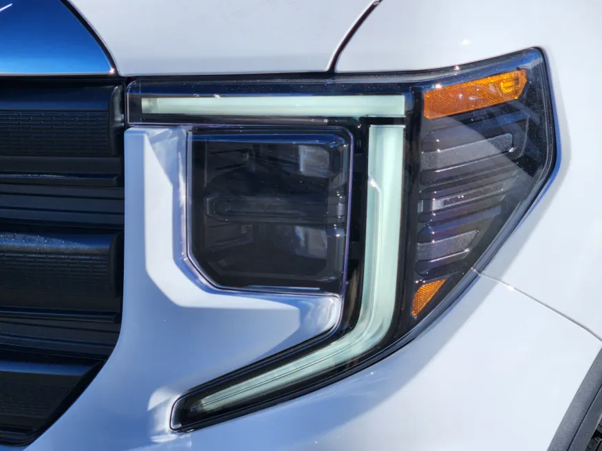 2026 GMC Sierra 1500 Pro | Photo 4 of 21