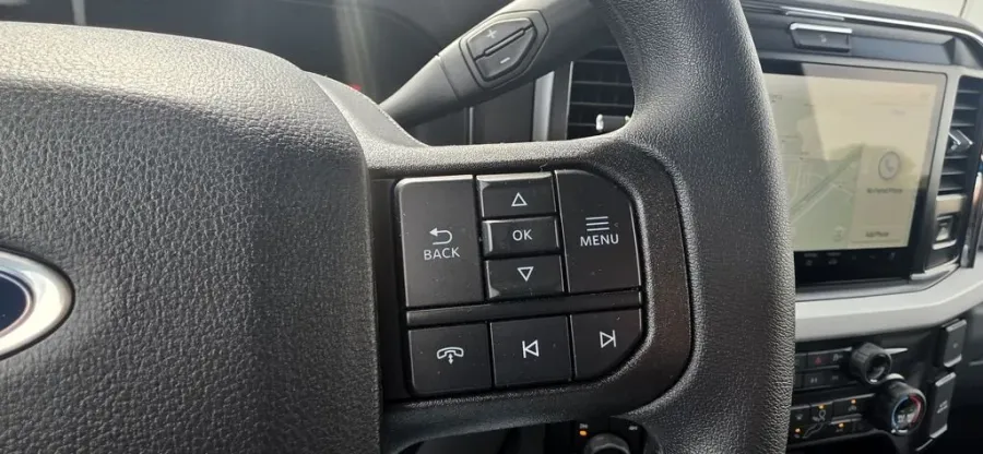 2026 Ford Super Duty F-250 | Photo 16 of 28