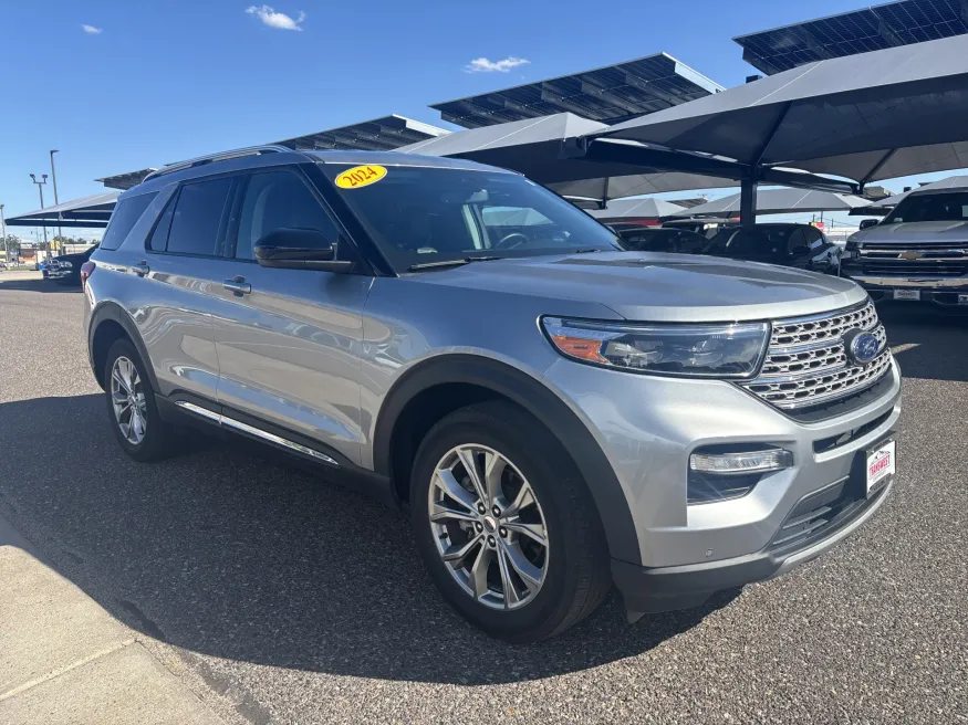 2024 Ford Explorer Limited | Photo 6 of 22