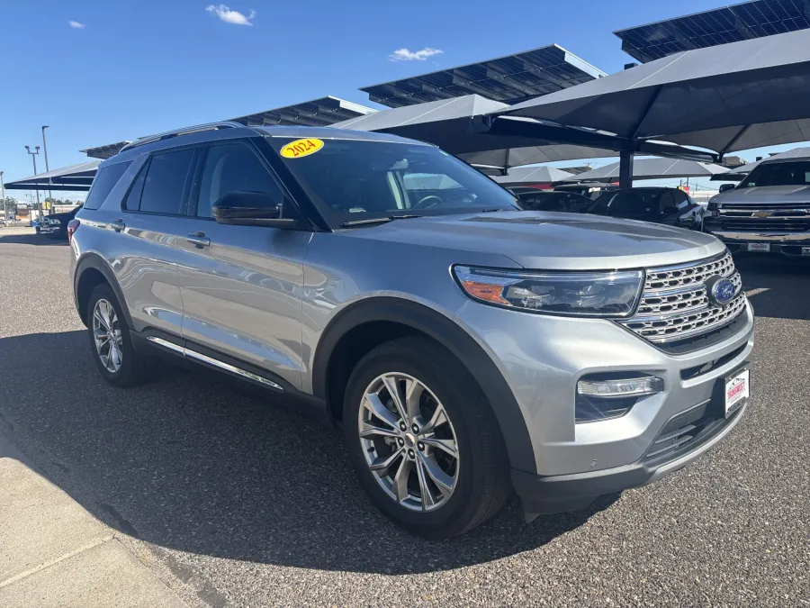 2024 Ford Explorer Limited | Photo 6 of 22