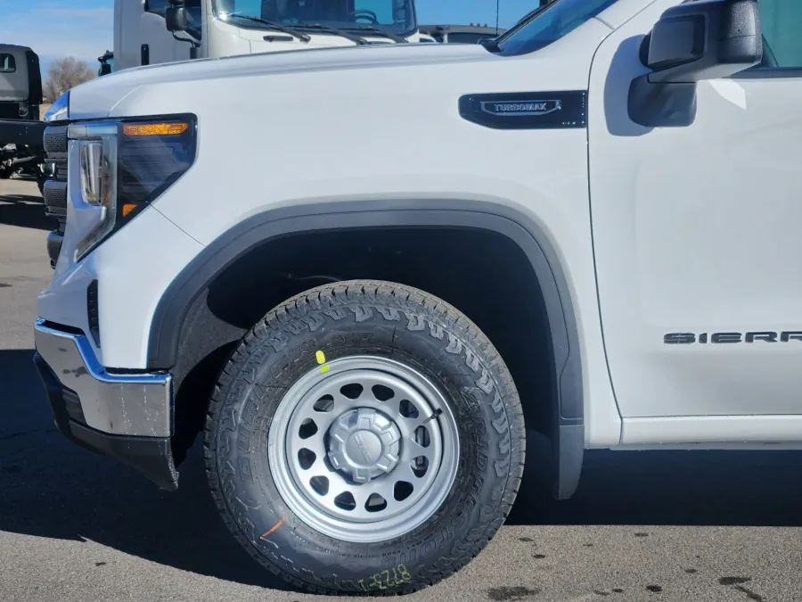 2026 GMC Sierra 1500 Pro | Photo 4 of 20