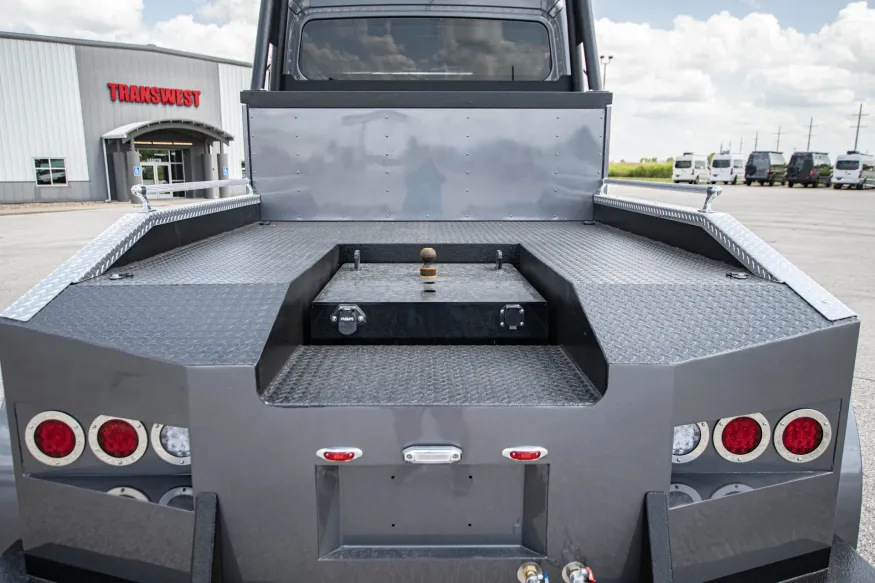 2024 Freightliner M2 106 Bolt | Photo 8 of 25