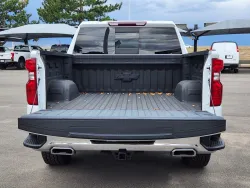 2021 Chevrolet Silverado 1500 LT | Thumbnail Photo 15 of 31