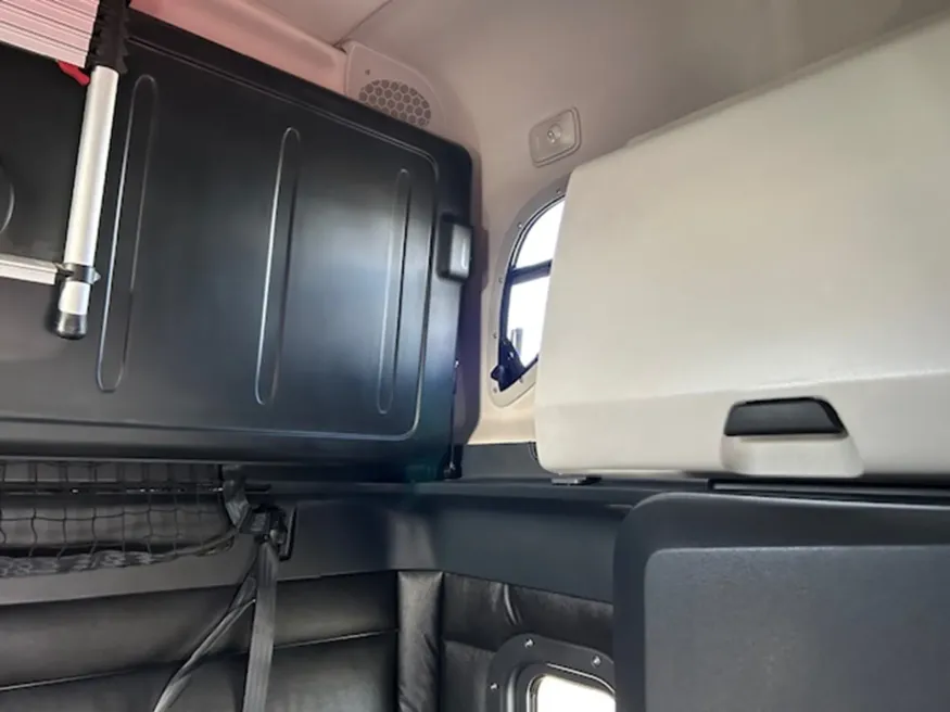 2023 Freightliner Cascadia 126 | Photo 12 of 18