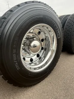 2022 Kenworth T680 | Thumbnail Photo 6 of 16