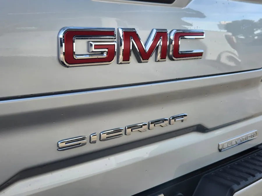 2021 GMC Sierra 1500 Elevation | Photo 13 of 28
