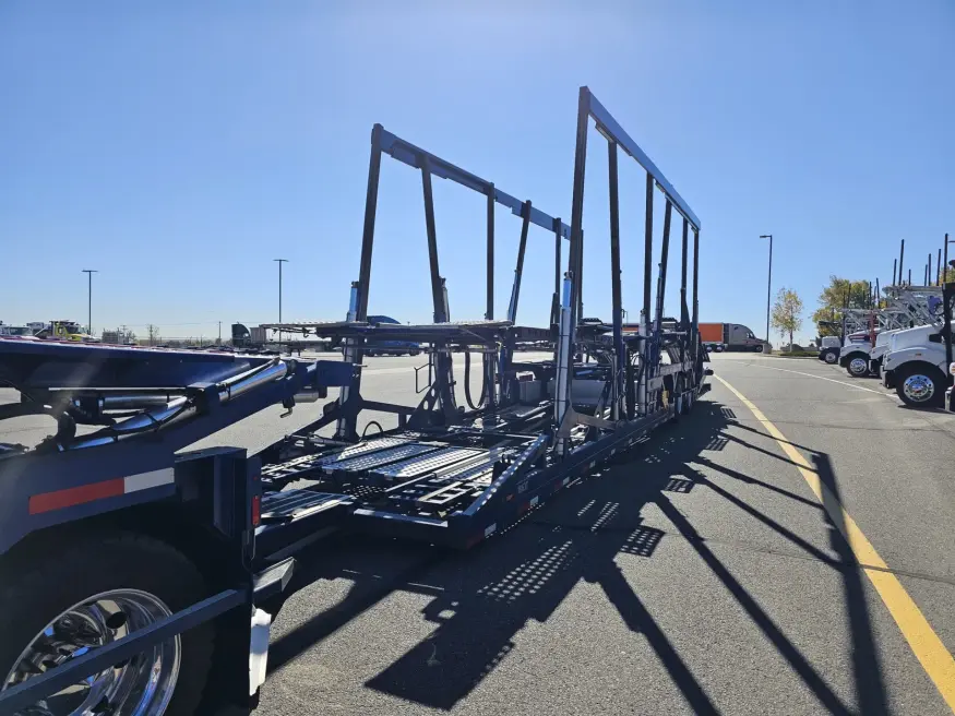 2020 Western Star 4900FA | Photo 7 of 14