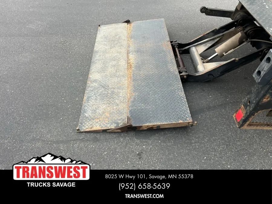 2022 Ford Econoline | Photo 13 of 17