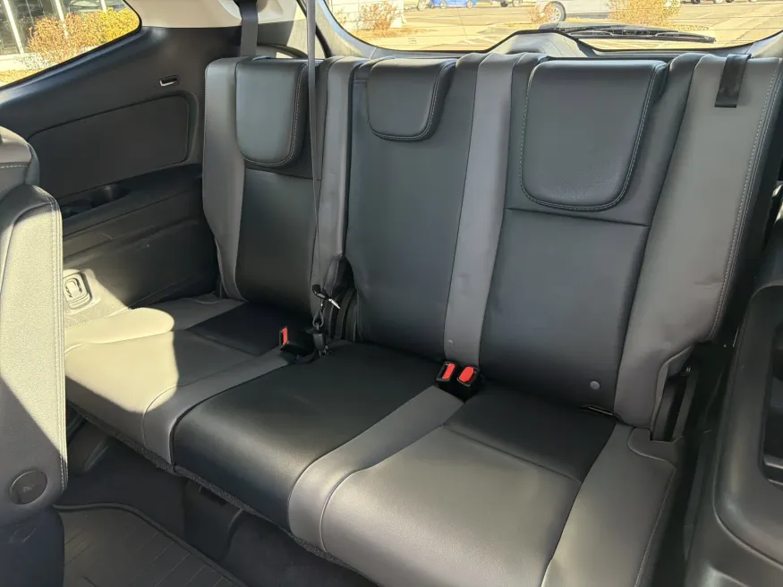 2022 Subaru Ascent Onyx Edition | Photo 10 of 25