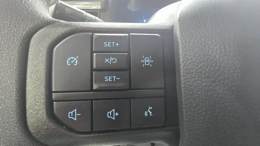 2025 Ford F-150 | Photo 16 of 30