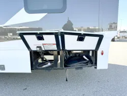 2026 Newmar Canyon Star 3947 | Thumbnail Photo 30 of 33