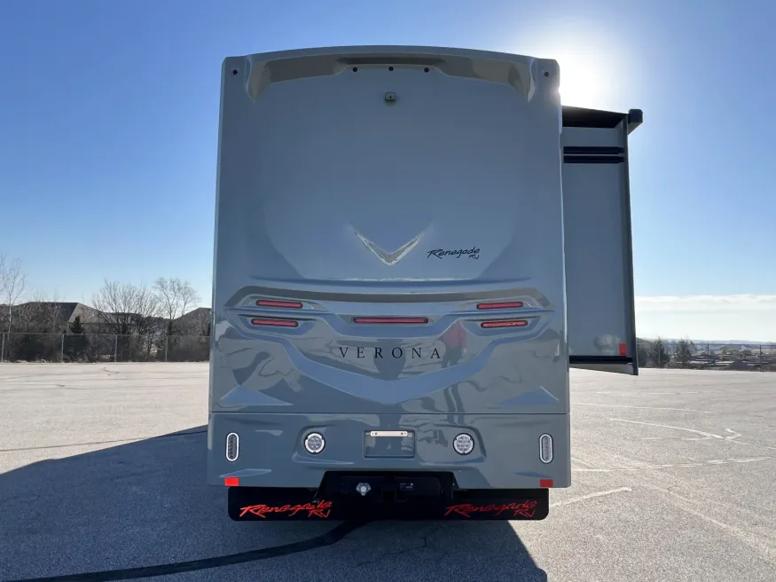 2026 Renegade Verona 40VBH | Photo 6 of 28