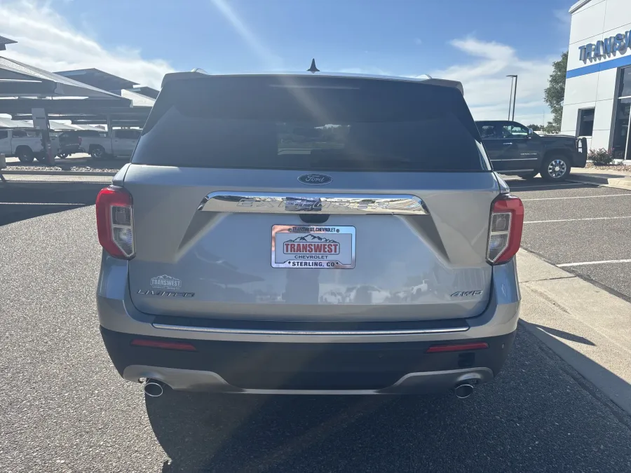 2024 Ford Explorer Limited | Photo 3 of 22