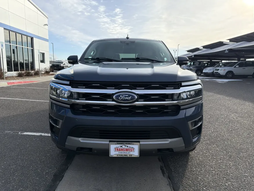 2022 Ford Expedition Limited | Photo 7 of 26