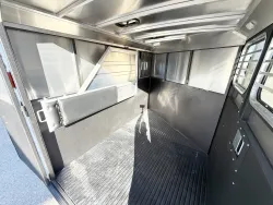 2026 Logan Coach Bullseye 2HGN | Thumbnail Photo 11 of 15