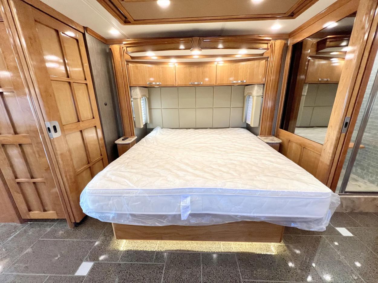 2014 Newmar King Aire 4593 | Photo 16 of 34