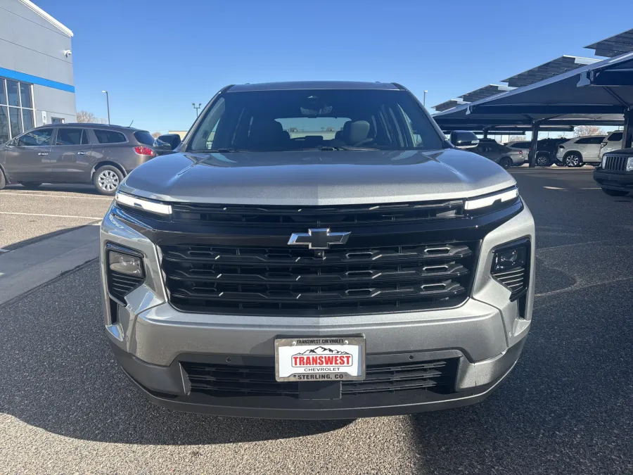 2026 Chevrolet Traverse AWD LT | Photo 7 of 22