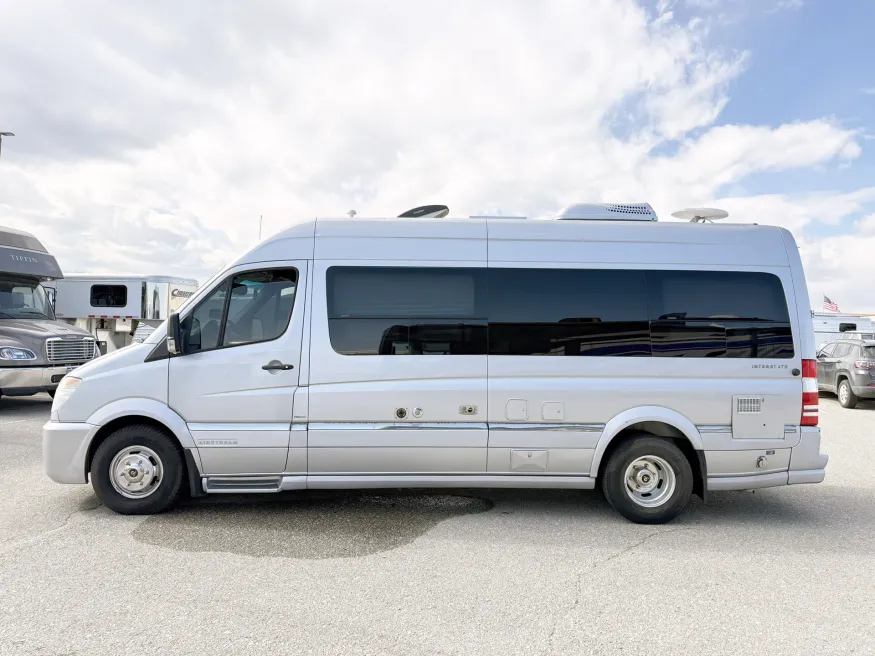 2013 Airstream Interstate EXT Lounge | Photo 18 of 20