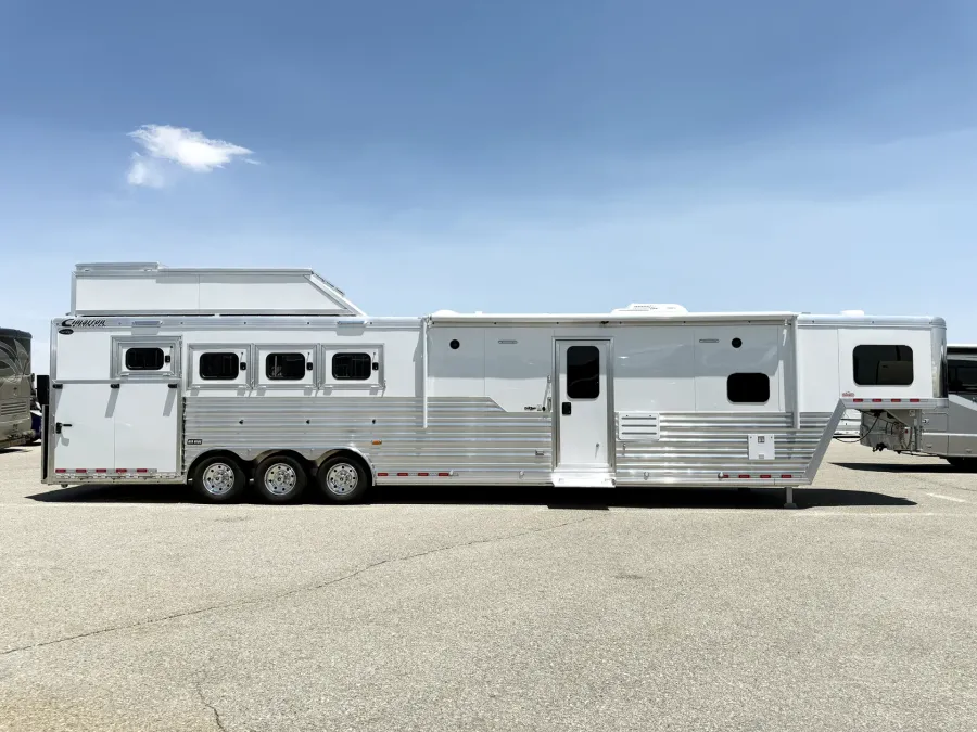 2025 Cimarron Norstar 4HLQ | Photo 3 of 30