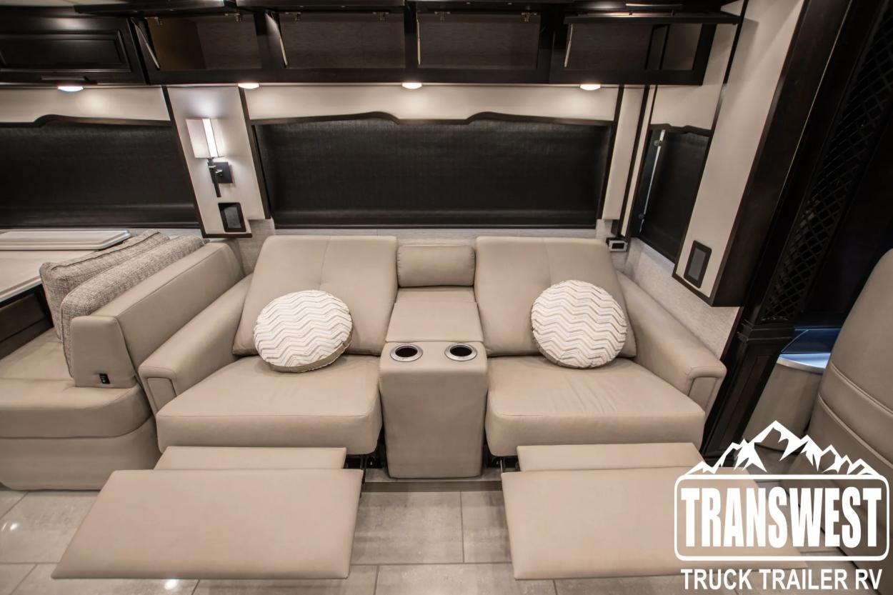 2024 Newmar London Aire 4551 | Photo 11 of 34