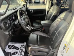 2023 Jeep Gladiator High Altitude | Thumbnail Photo 12 of 18