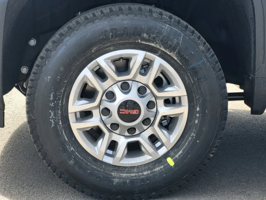 2026 GMC Sierra 2500HD Pro | Photo 9 of 24