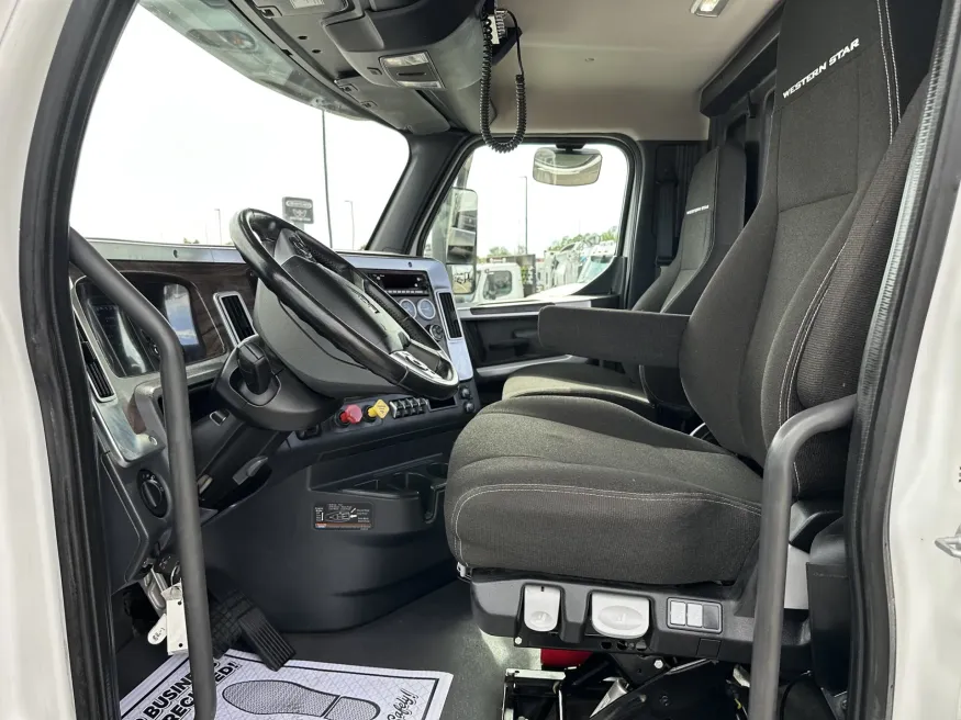 2022 Western Star 49X | Photo 9 of 16