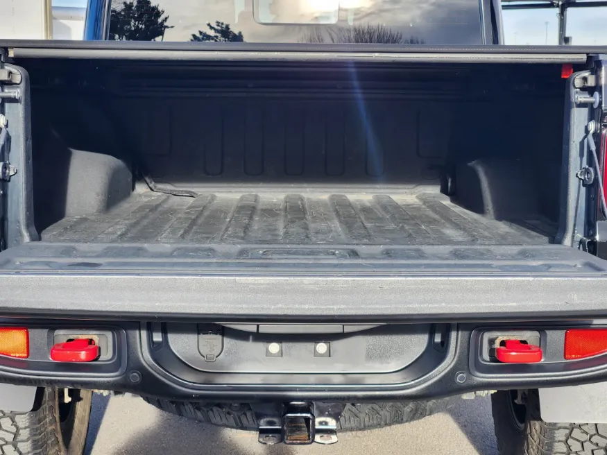 2020 Jeep Gladiator Rubicon | Photo 23 of 25