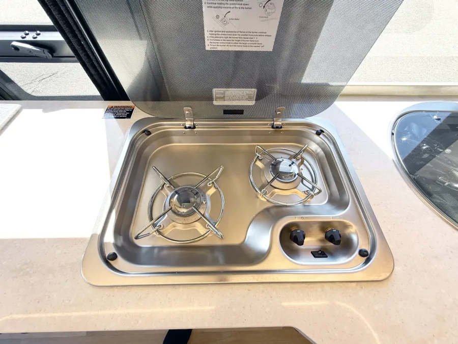 2022 Winnebago Era 70A | Photo 14 of 21