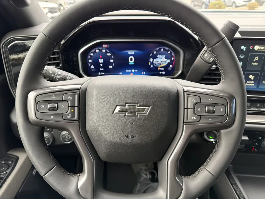 2026 Chevrolet Silverado 2500HD ZR2 | Photo 18 of 20