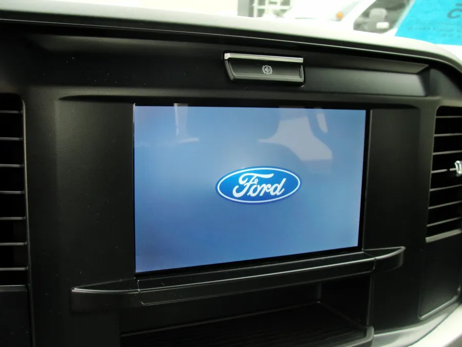 2026 Ford F-350 | Photo 10 of 16