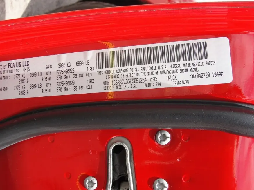 2015 RAM 1500 Big Horn | Photo 13 of 17