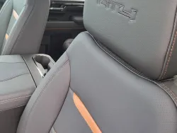 2026 GMC Sierra 3500HD AT4 | Thumbnail Photo 13 of 26