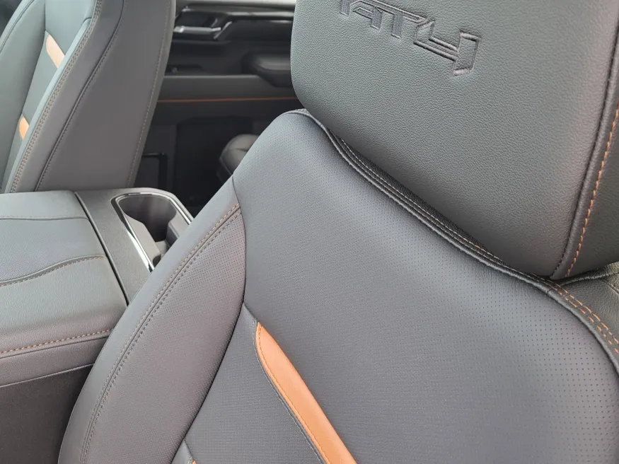 2026 GMC Sierra 3500HD AT4 | Photo 13 of 26