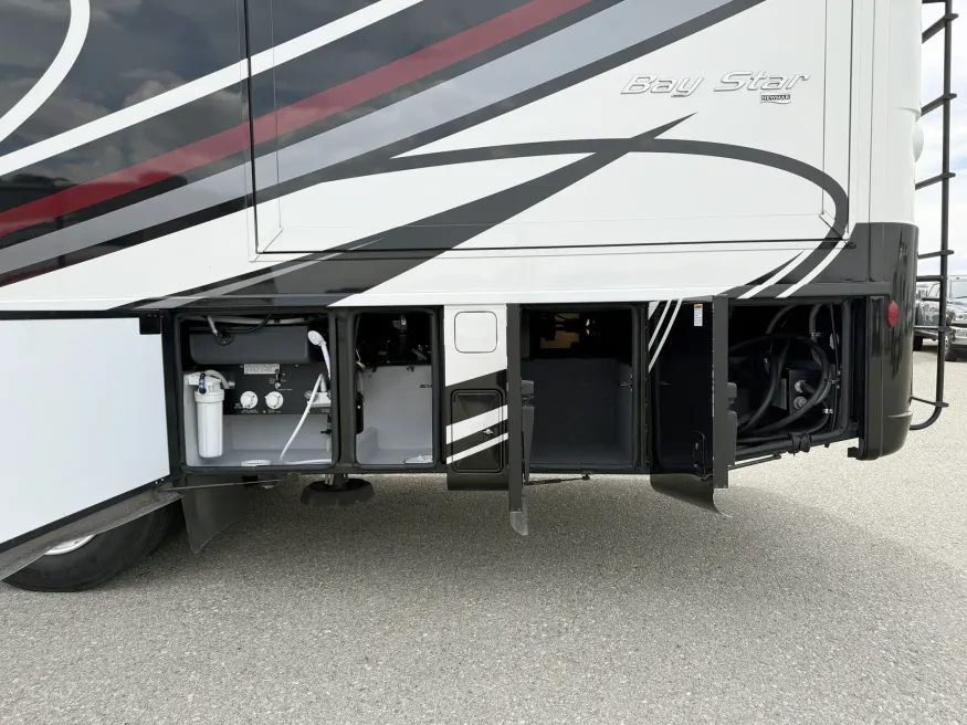 2021 Newmar Bay Star 3626 | Photo 26 of 27