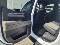 2023 Chevrolet Silverado 1500 ZR2 | Thumbnail Photo 13 of 33