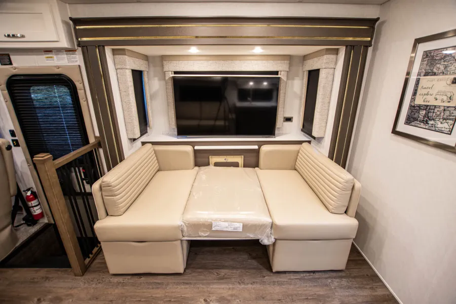 2026 Newmar Bay Star Sport 3225 | Photo 18 of 25