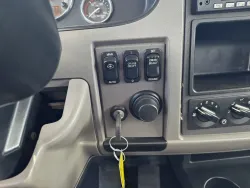 2022 Peterbilt 337 | Thumbnail Photo 20 of 23