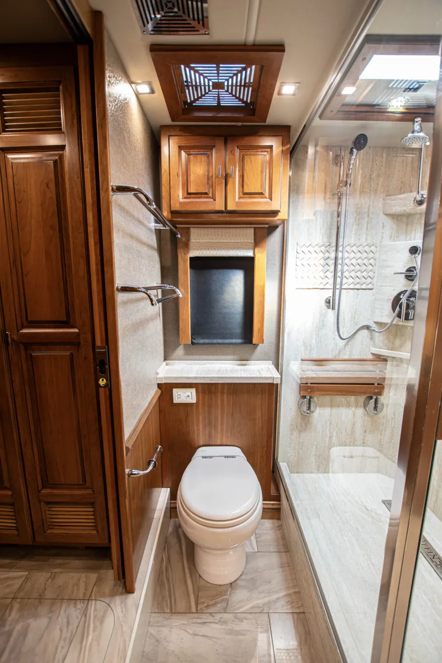 2018 Tiffin Allegro Bus 45OPP | Photo 29 of 33