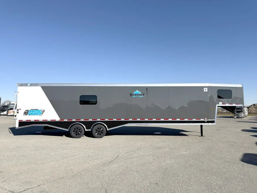 2026 Logan Coach Horse Power Burandt Edition | Photo 2 of 22