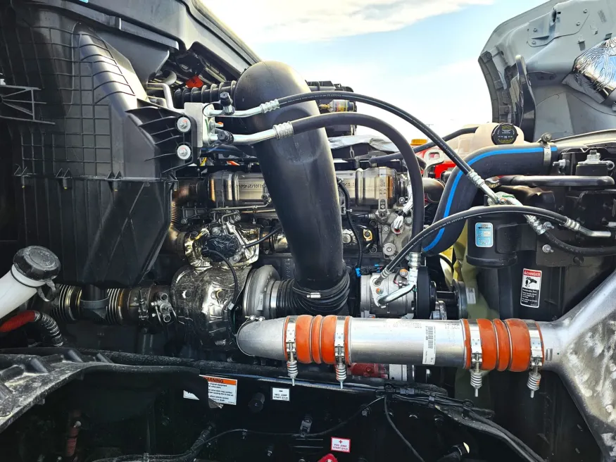 2026 Freightliner PJ126SLP | Photo 12 of 45