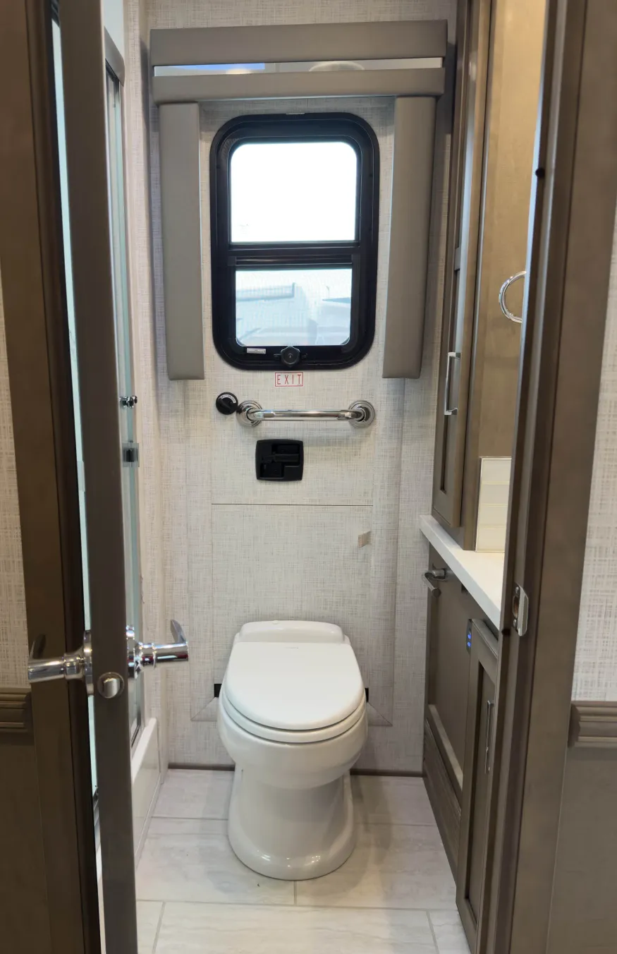 2026 Newmar Ventana 3512 | Photo 17 of 40