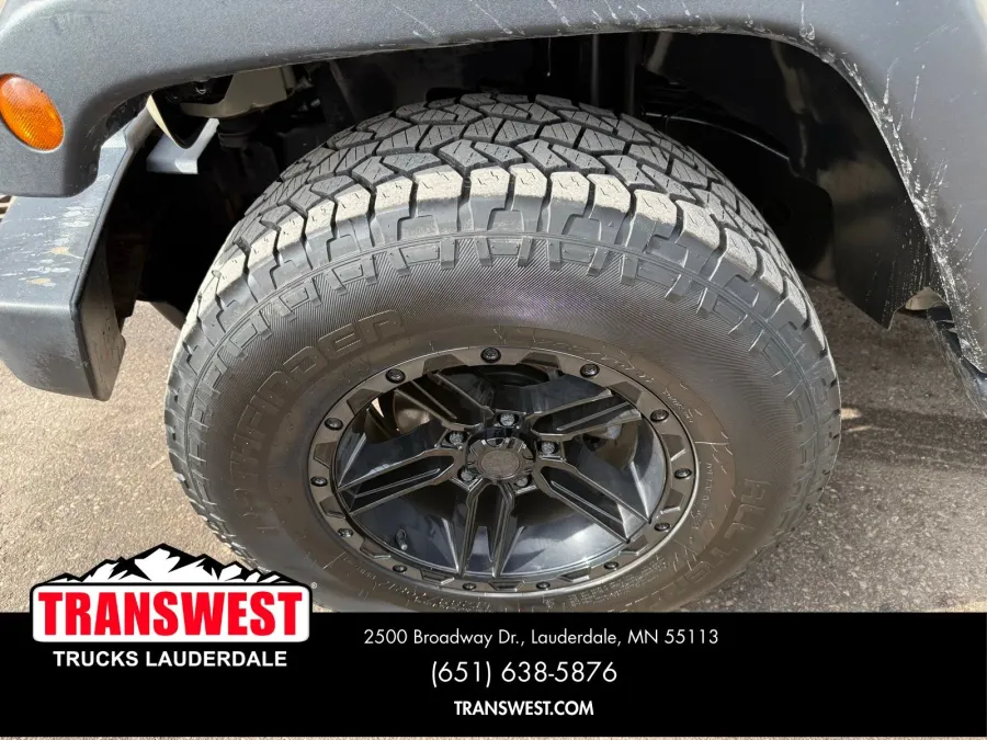 2017 Jeep Wrangler Unlimited Sport | Photo 16 of 19