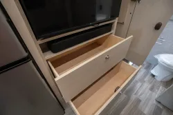 2026 Tiffin Wayfarer 25XRW | Thumbnail Photo 20 of 24