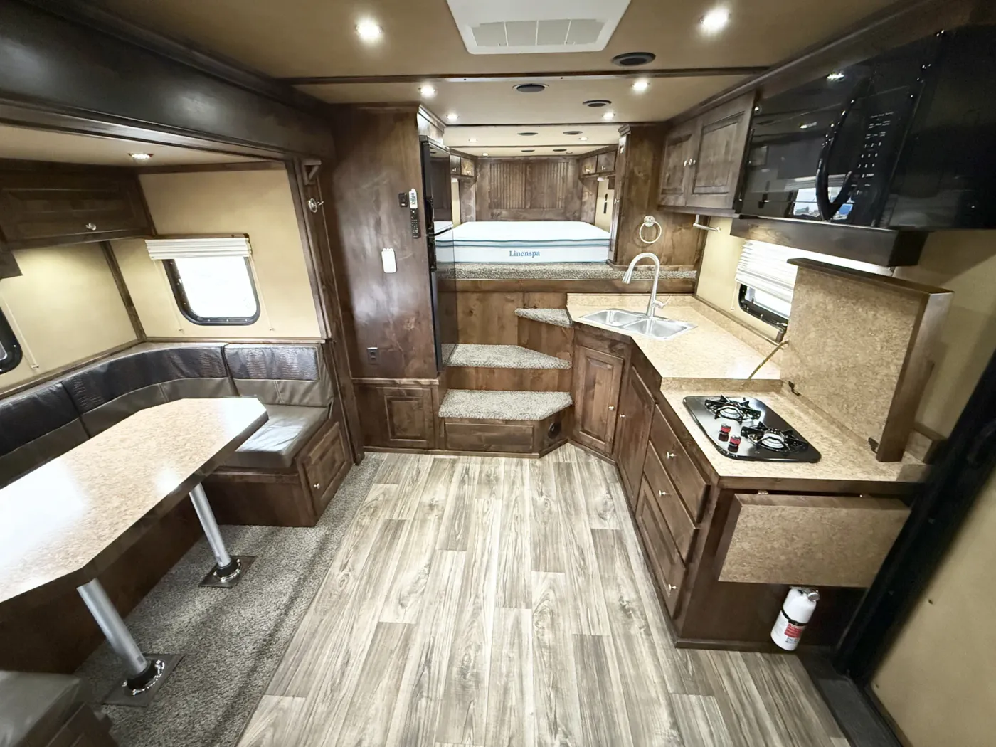 2022 Logan Coach Ultimate Sports Hauler | Photo 3 of 25