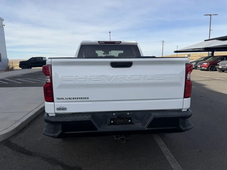 2022 Chevrolet Silverado 1500 Work Truck | Photo 6 of 17