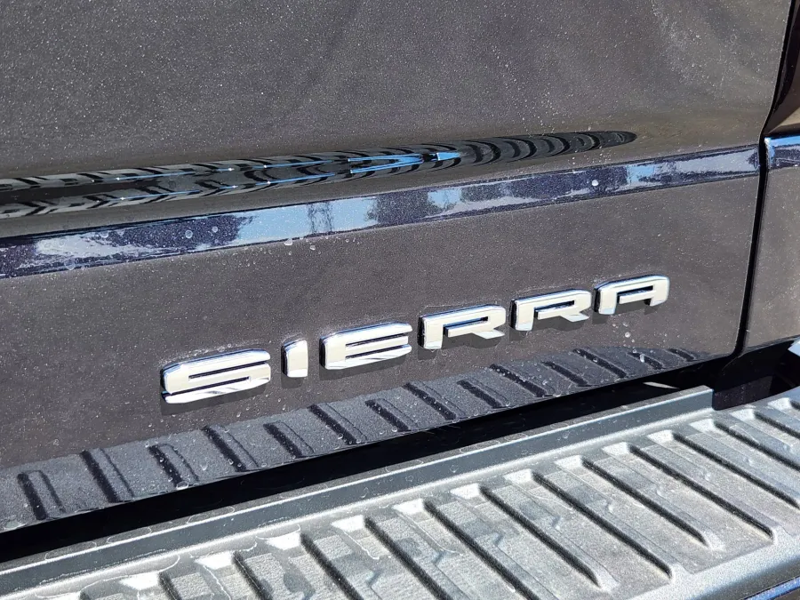 2026 GMC Sierra 1500 Denali Ultimate | Photo 14 of 31